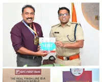 డీఎస్పీ మహేష్ కు అభినందించిన ఎస్పీ 