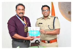 డీఎస్పీ మహేష్ కు అభినందించిన ఎస్పీ 