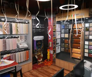 ఎషియాన్ పెయింట్స్ ఎక్స్ పీరియాన్షియల్ స్టోర్లు ప్రారంభం 