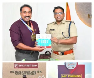 డీఎస్పీ మహేష్ కు అభినందించిన ఎస్పీ 