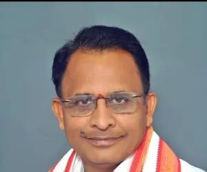 జిల్లా గ్రంధాలయ సంస్థ చేర్మెన్ గా దీనిష్ 