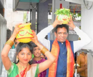 అల్పోర్స్ పాఠశాలలో ఘనంగా బోనాల ఉత్సావం 